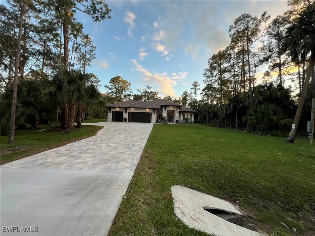 382 39th Avenue NE Naples FL 34120