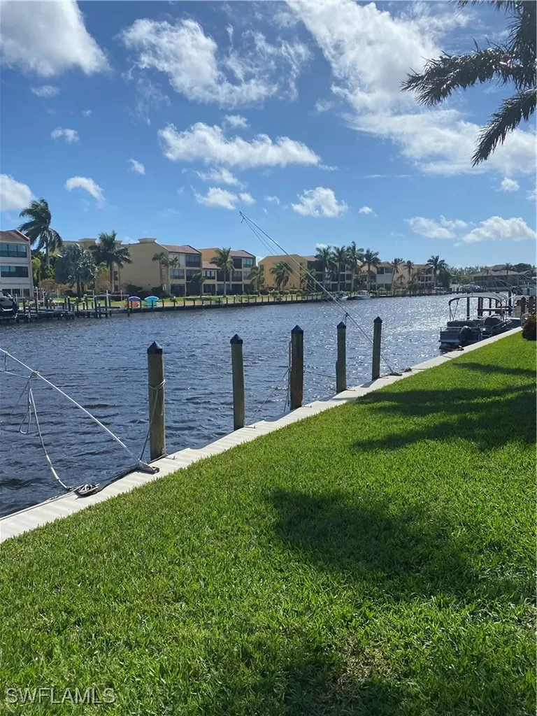 4001 SE 19th Place Cape Coral FL 33904