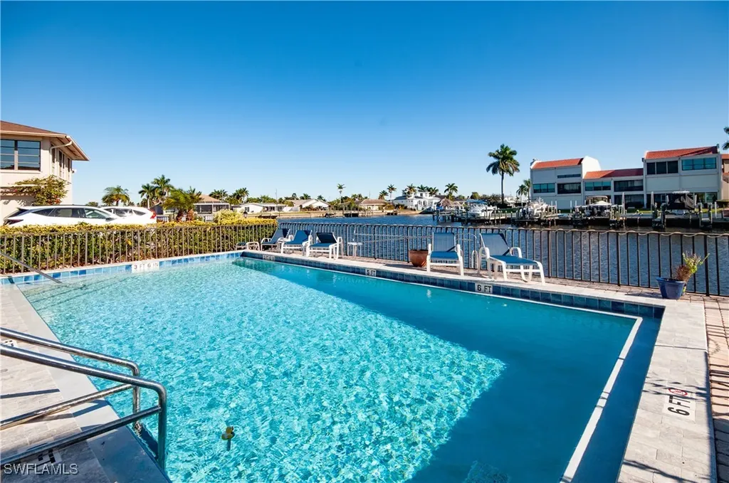 4001 SE 19th Place Cape Coral FL 33904