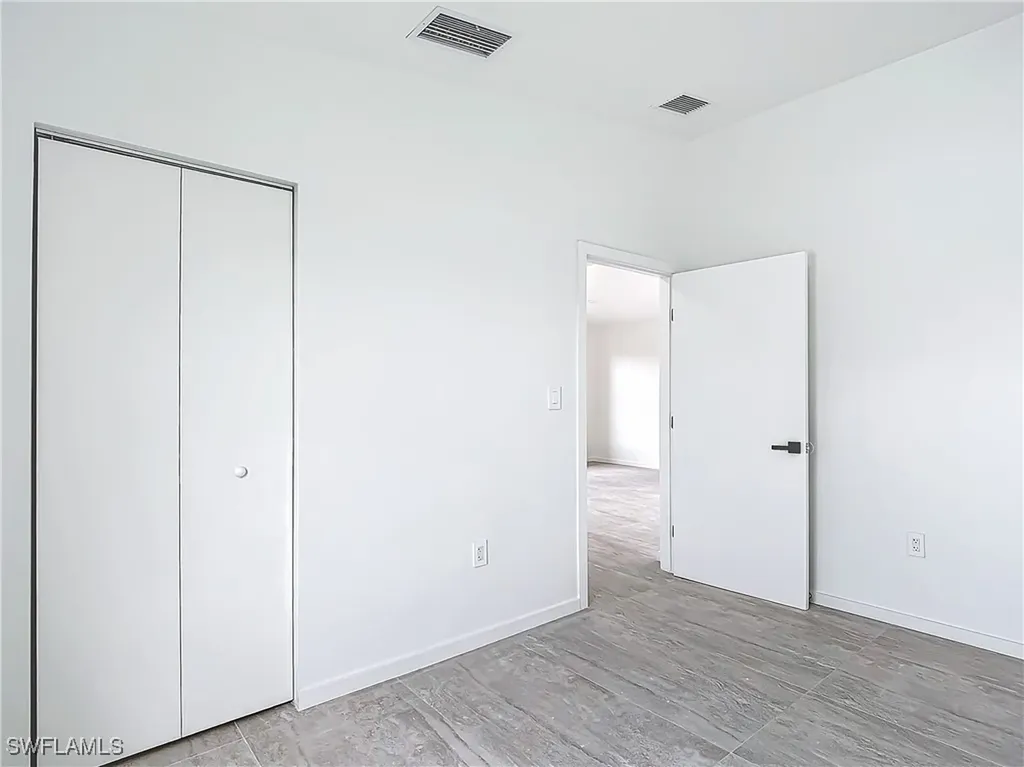 3710 10th Street SW Lehigh Acres FL 33976