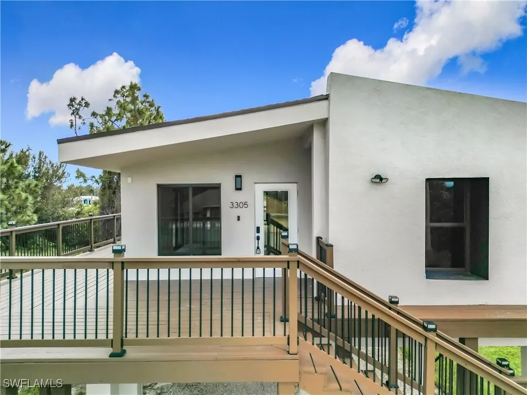 3710 10th Street SW Lehigh Acres FL 33976