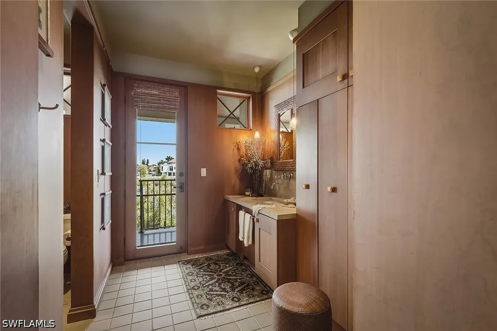 290 Channel Drive Naples FL 34108