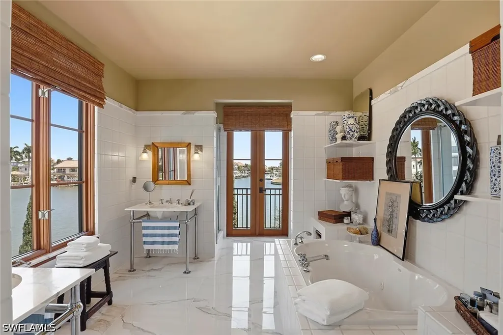 290 Channel Drive Naples FL 34108