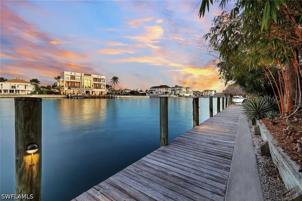 290 Channel Drive Naples FL 34108