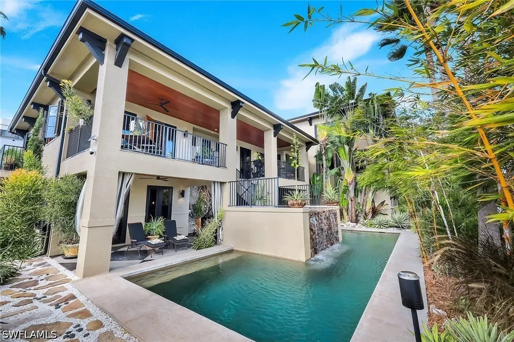 290 Channel Drive Naples FL 34108