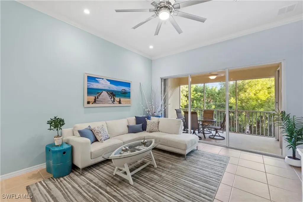 1285 Sweetwater Cove Naples FL 34110