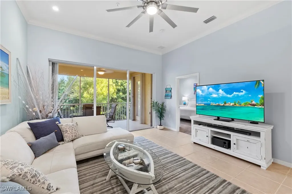 1285 Sweetwater Cove Naples FL 34110