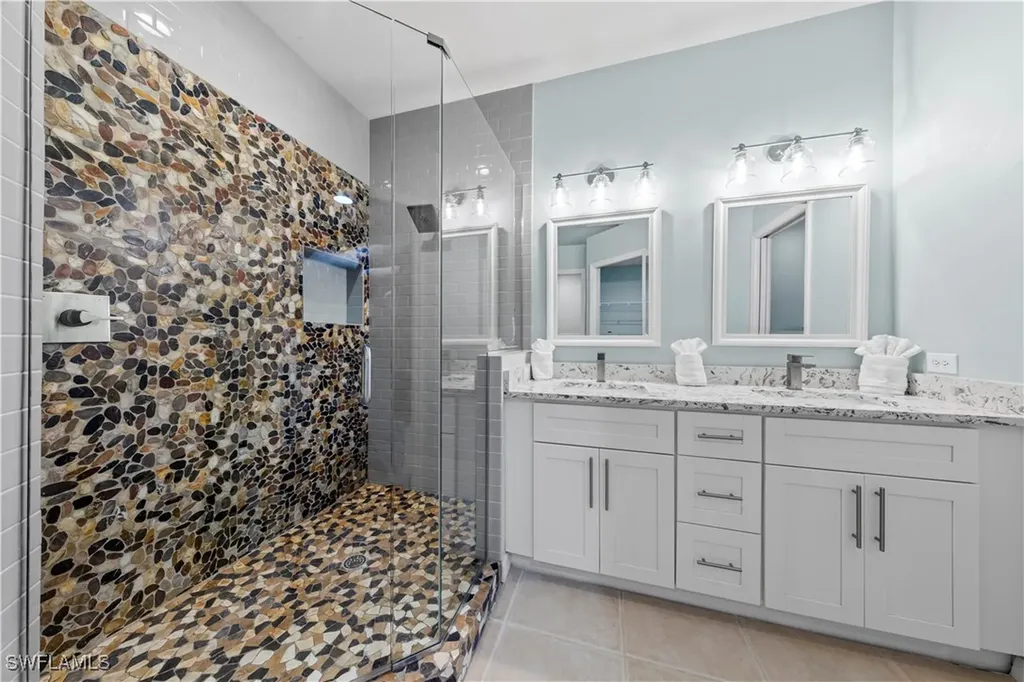 1285 Sweetwater Cove Naples FL 34110