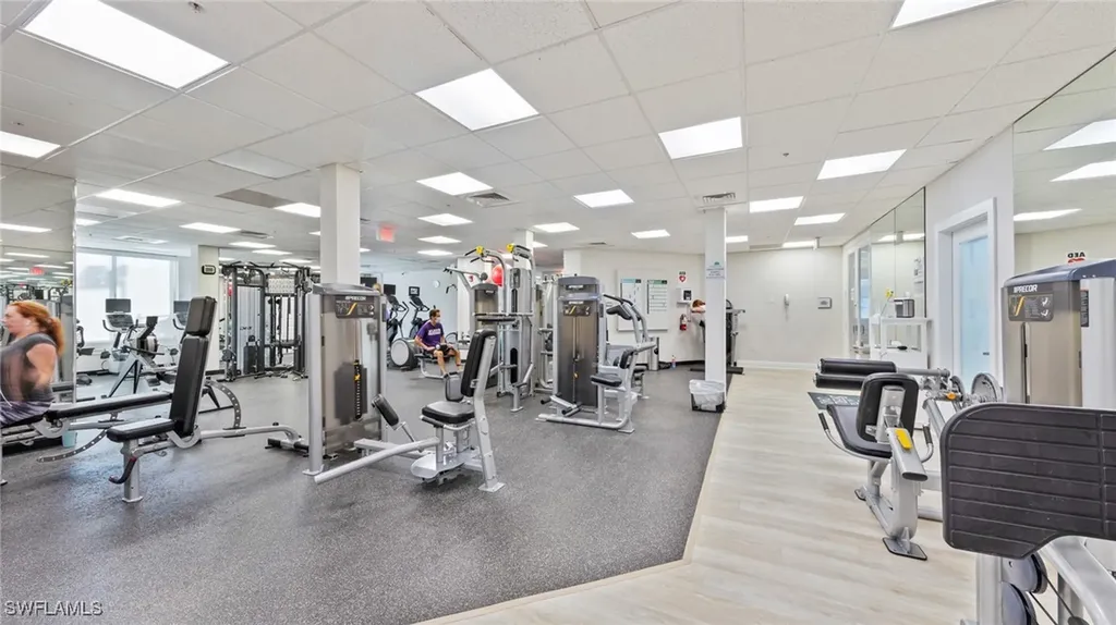 1285 Sweetwater Cove Naples FL 34110