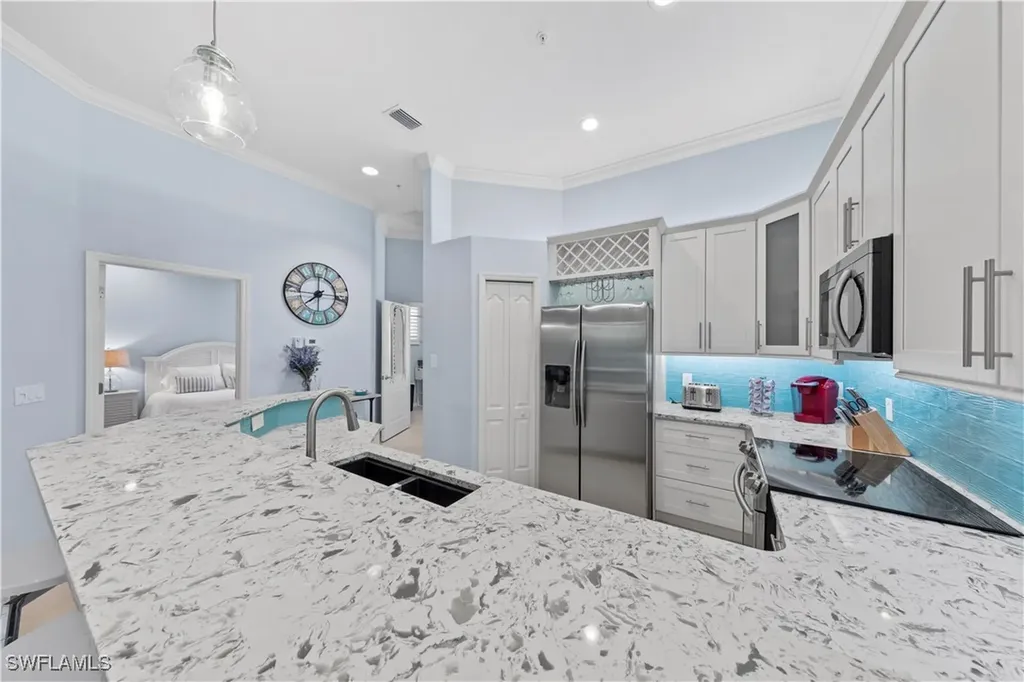 1285 Sweetwater Cove Naples FL 34110