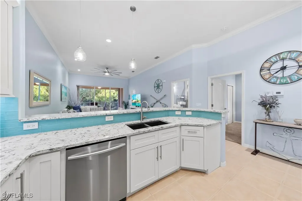 1285 Sweetwater Cove Naples FL 34110