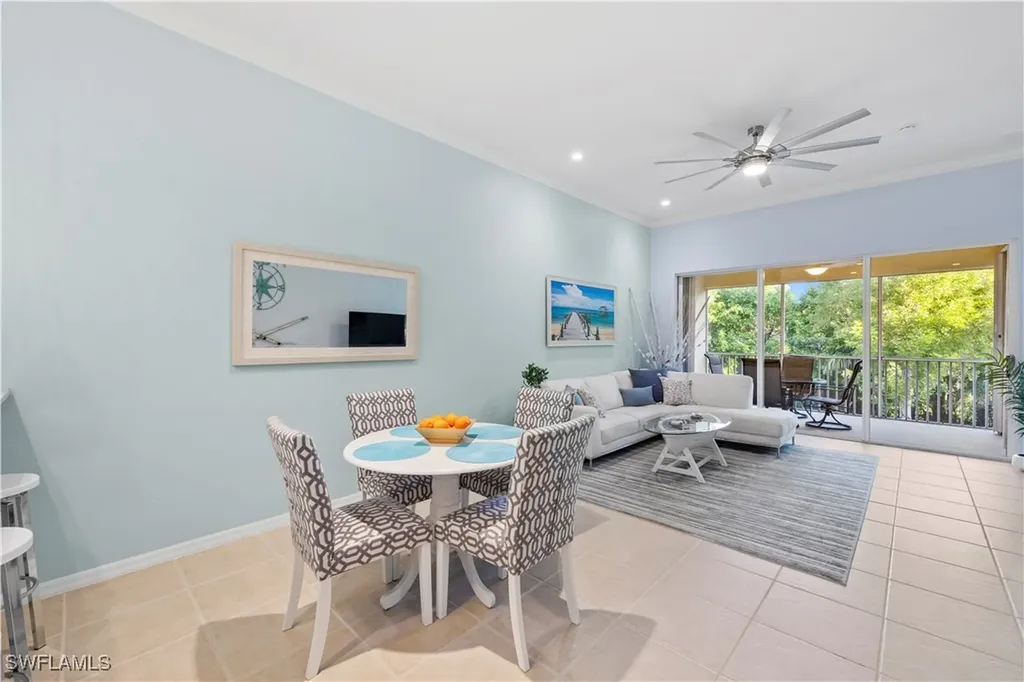 1285 Sweetwater Cove Naples FL 34110