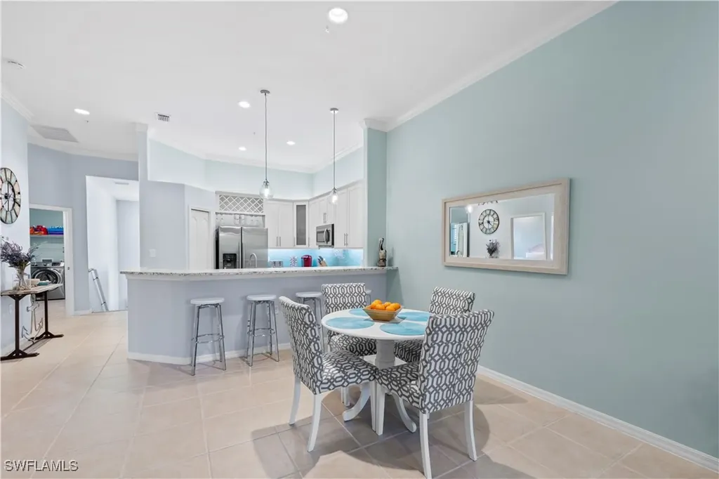 1285 Sweetwater Cove Naples FL 34110