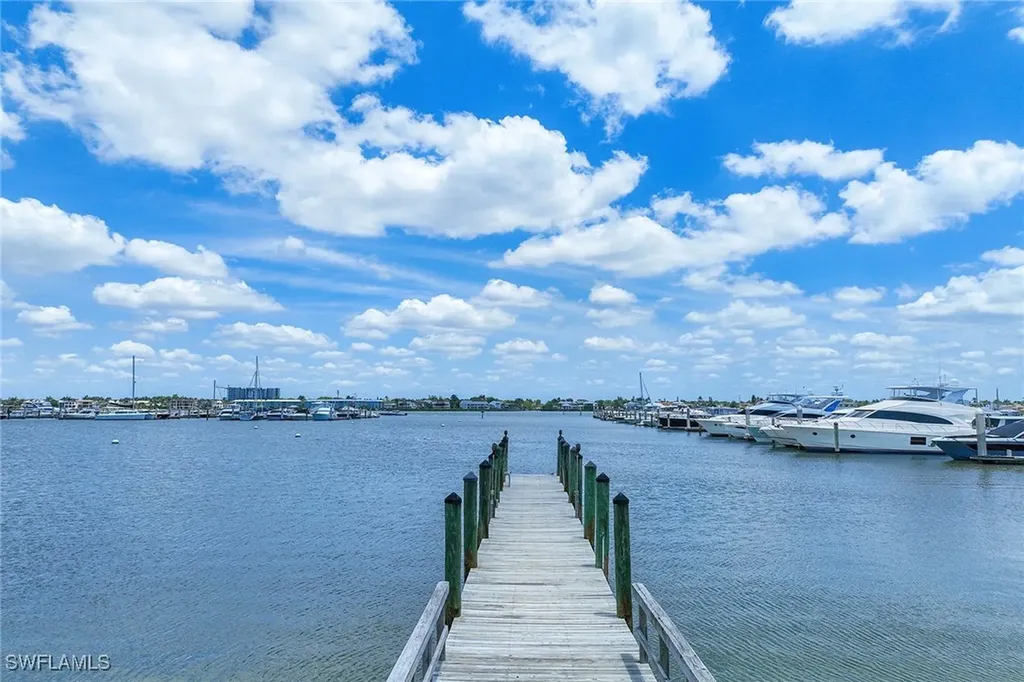 1325 7th Street S Naples FL 34102