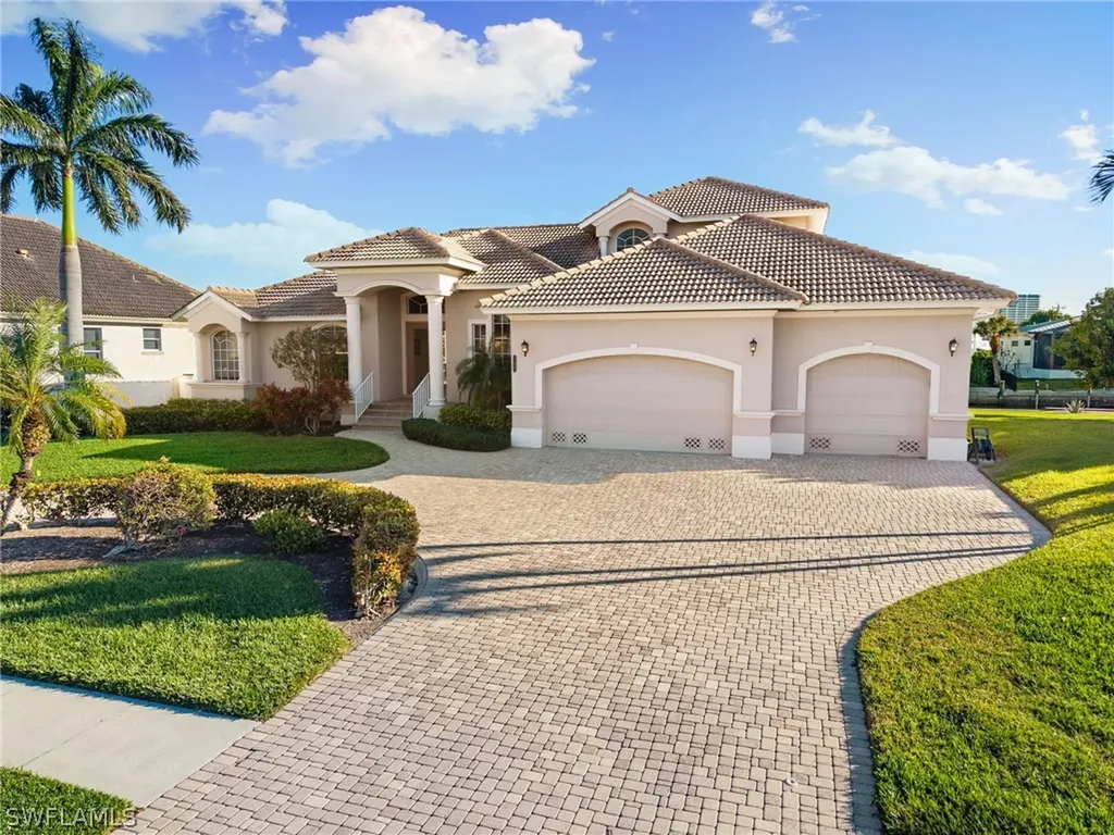 757 Bluebonnet Court Marco Island FL 34145