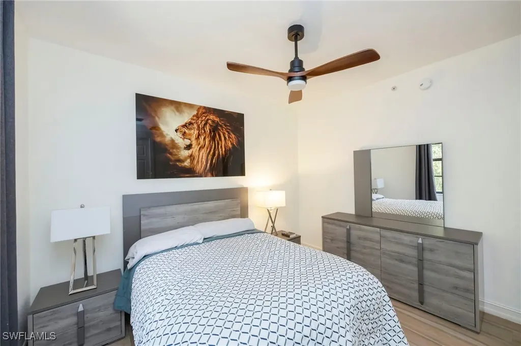 9145 Chula Vista Street Naples FL 34113