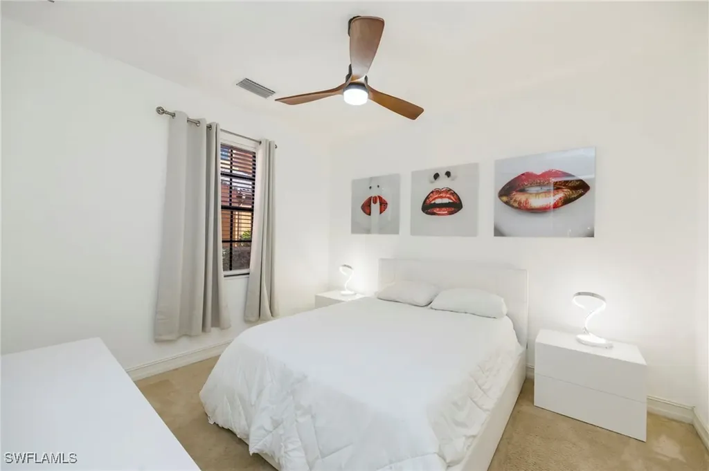 9145 Chula Vista Street Naples FL 34113