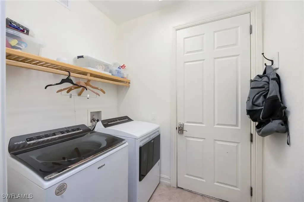 9145 Chula Vista Street Naples FL 34113