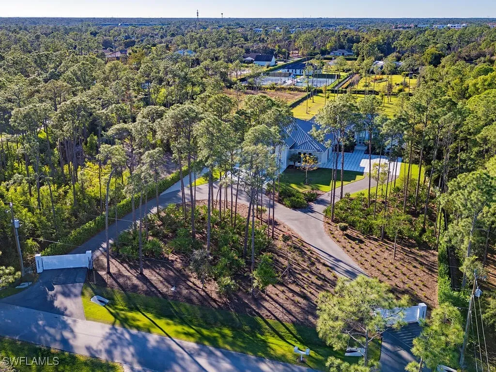 6824 Sable Ridge Lane Naples FL 34109