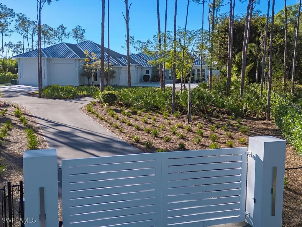 6824 Sable Ridge Lane Naples FL 34109