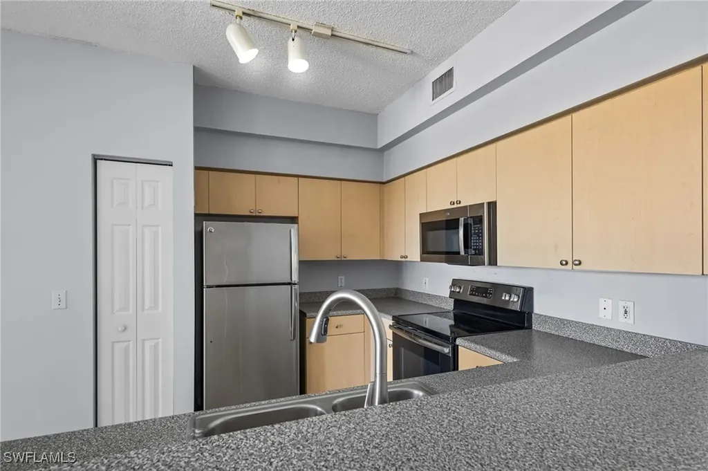 1105 Reserve Court Naples FL 34105