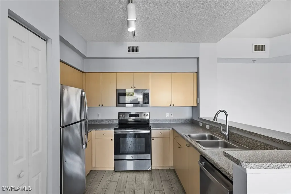 1105 Reserve Court Naples FL 34105