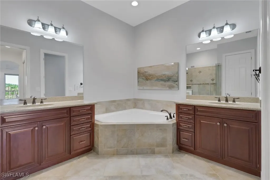 7877 Clemson Street Naples FL 34104