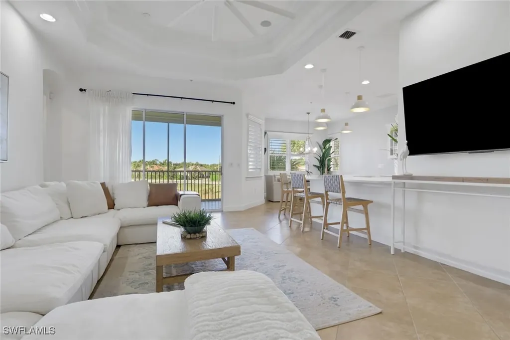 7877 Clemson Street Naples FL 34104