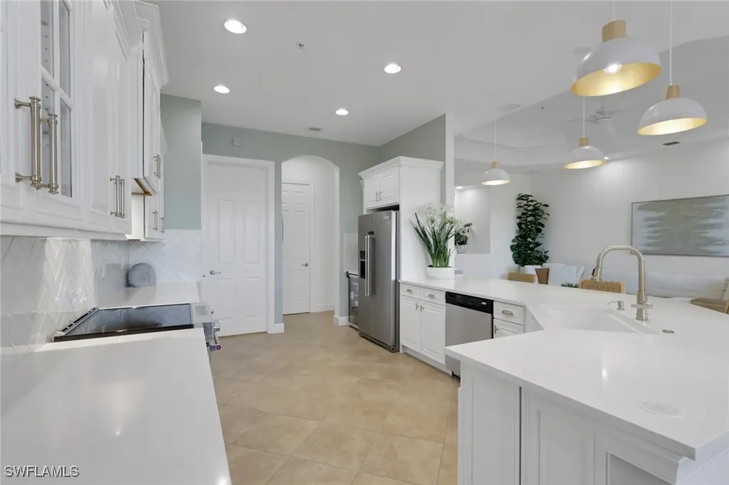 7877 Clemson Street Naples FL 34104