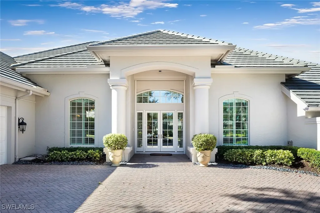6975 Greentree Drive Naples FL 34108