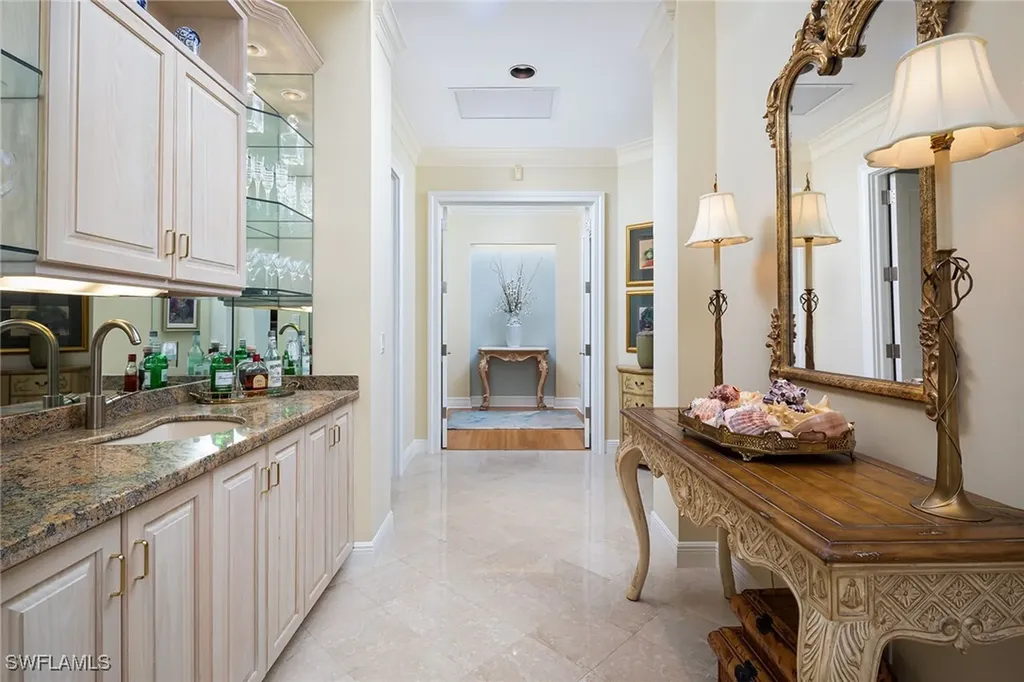 6975 Greentree Drive Naples FL 34108