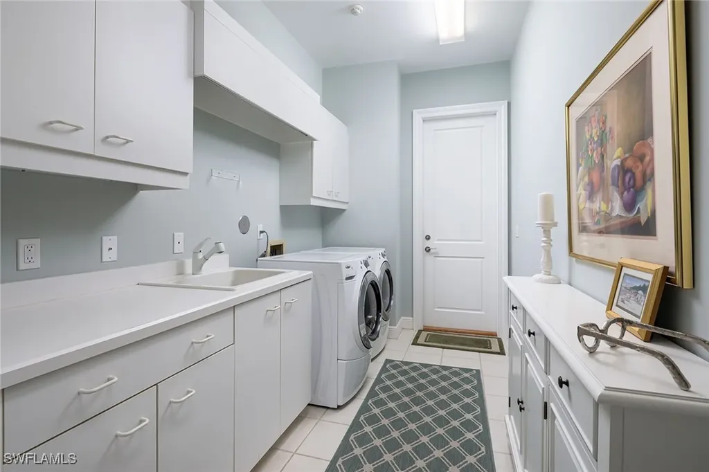 6975 Greentree Drive Naples FL 34108