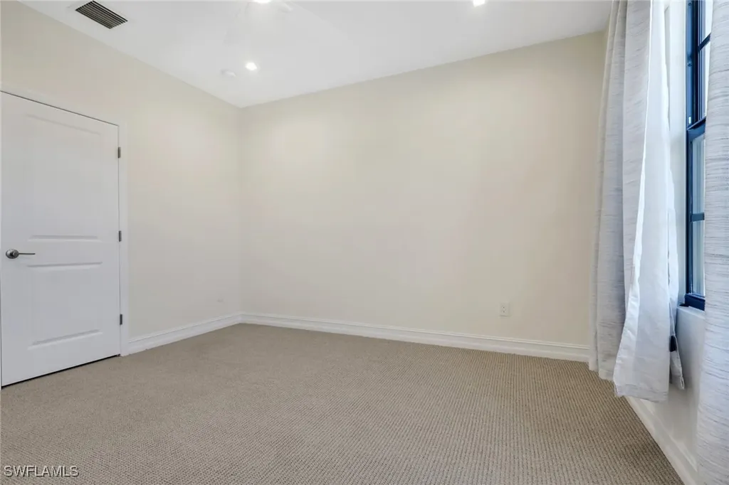 7540 Carnegie Way Naples FL 34119