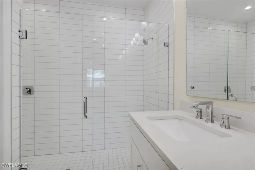 7540 Carnegie Way Naples FL 34119