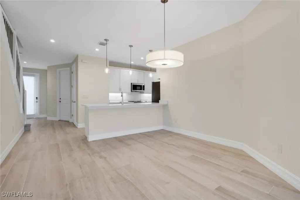 7540 Carnegie Way Naples FL 34119