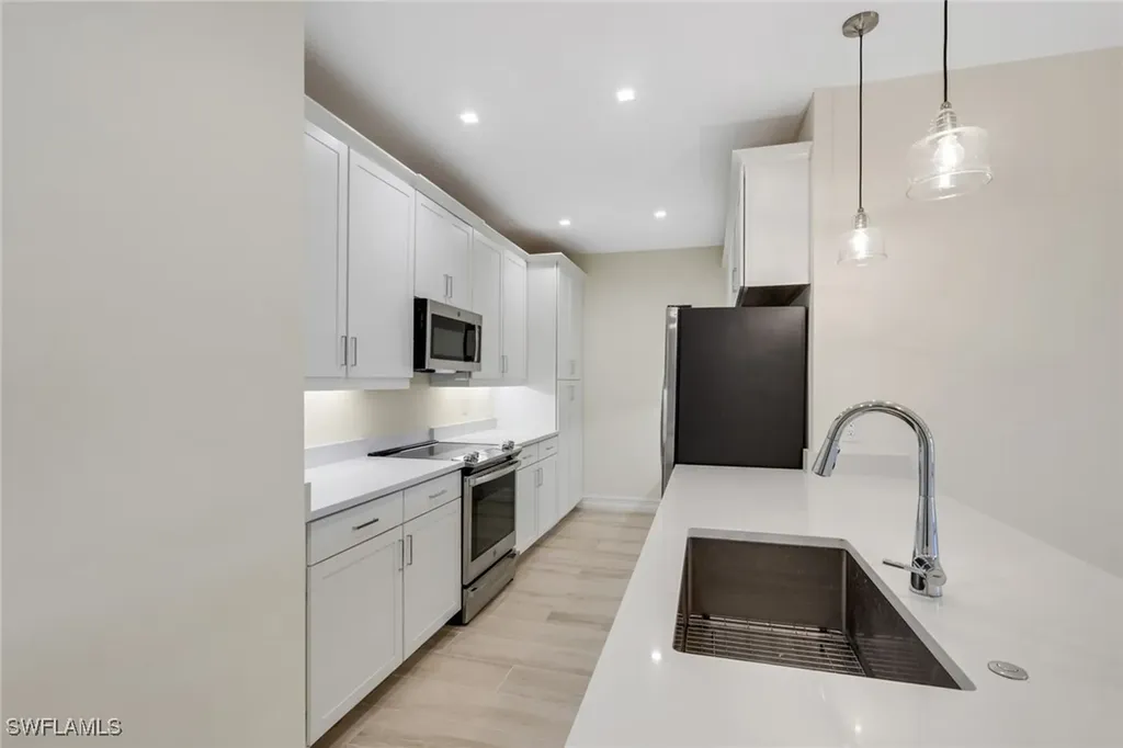 7540 Carnegie Way Naples FL 34119