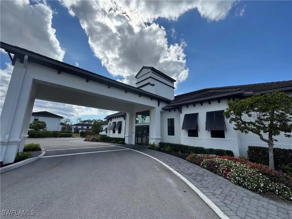 7540 Carnegie Way Naples FL 34119