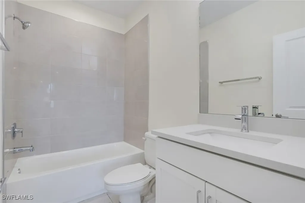 7540 Carnegie Way Naples FL 34119