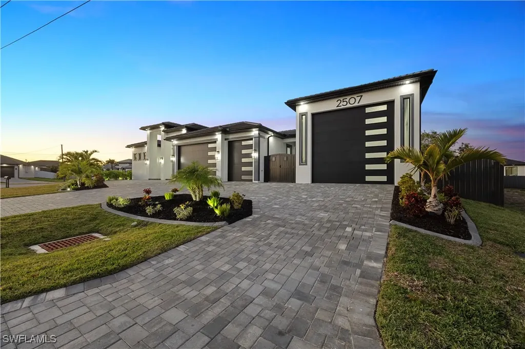 2507 Gleason Parkway Cape Coral FL 33914