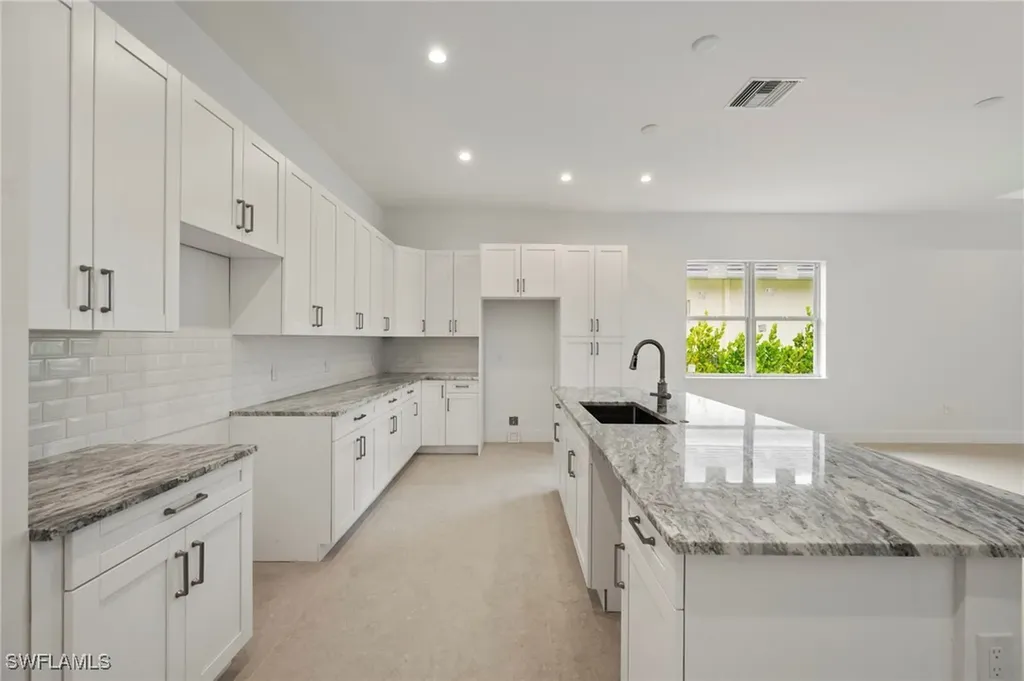 2548 Linda Drive Naples FL 34112