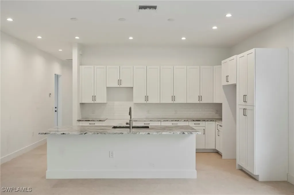 2548 Linda Drive Naples FL 34112