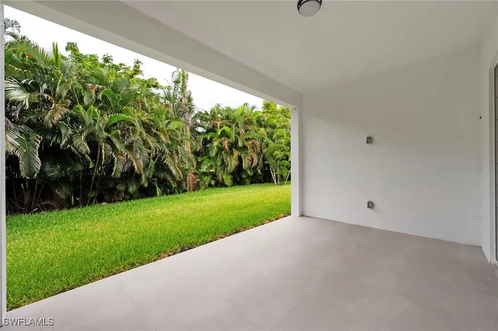 2548 Linda Drive Naples FL 34112
