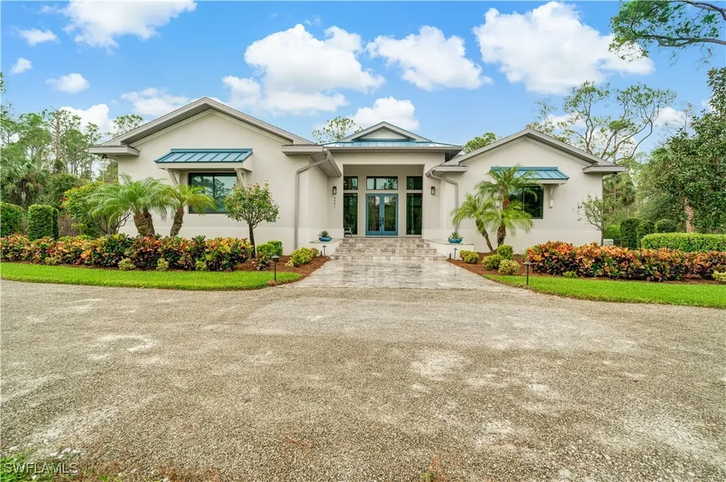 2991 2nd Street NW Naples FL 34120