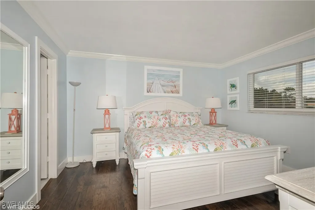 190 Turtle Lake Court Naples FL 34105