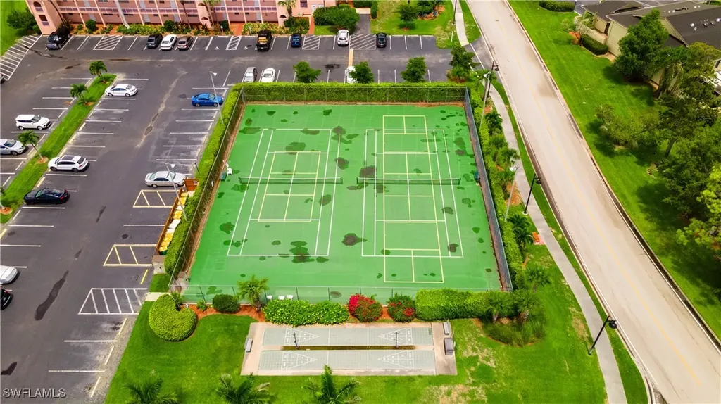 190 Turtle Lake Court Naples FL 34105