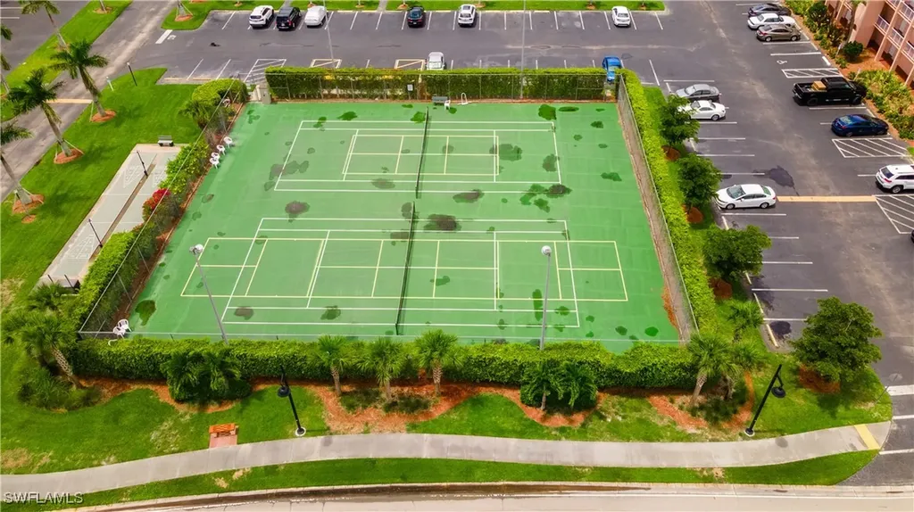 190 Turtle Lake Court Naples FL 34105