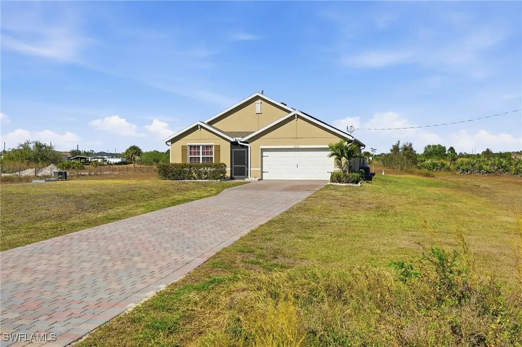 4121 68th Avenue NE Naples FL 34120