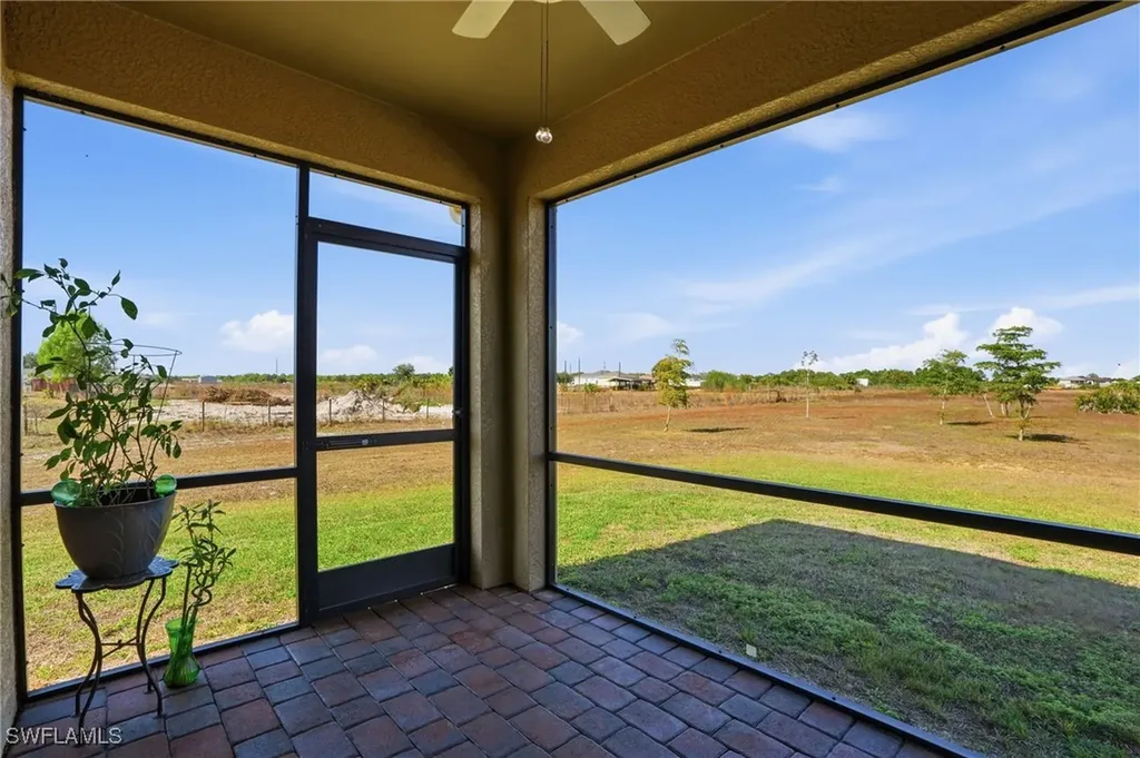 4121 68th Avenue NE Naples FL 34120