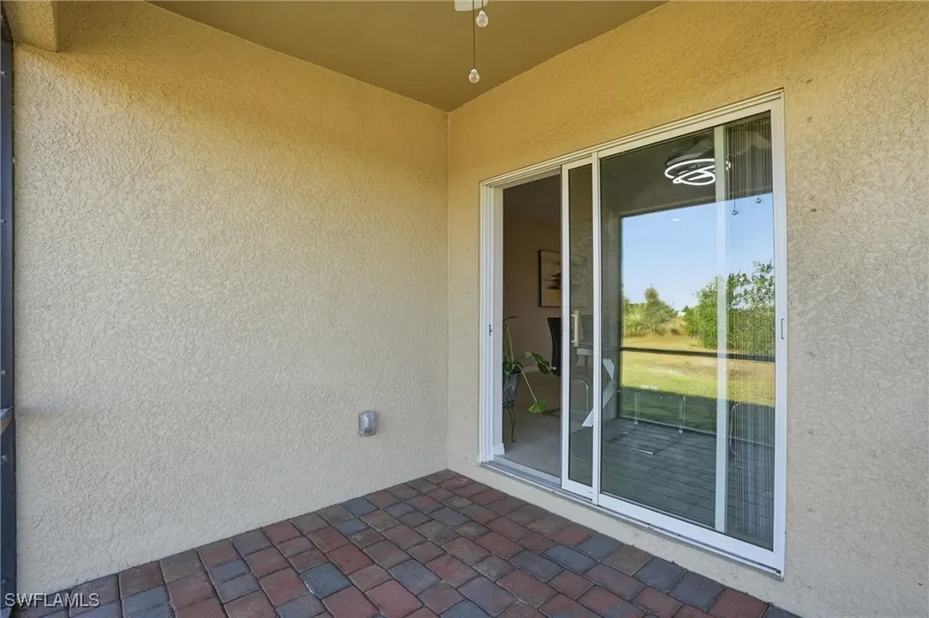 4121 68th Avenue NE Naples FL 34120