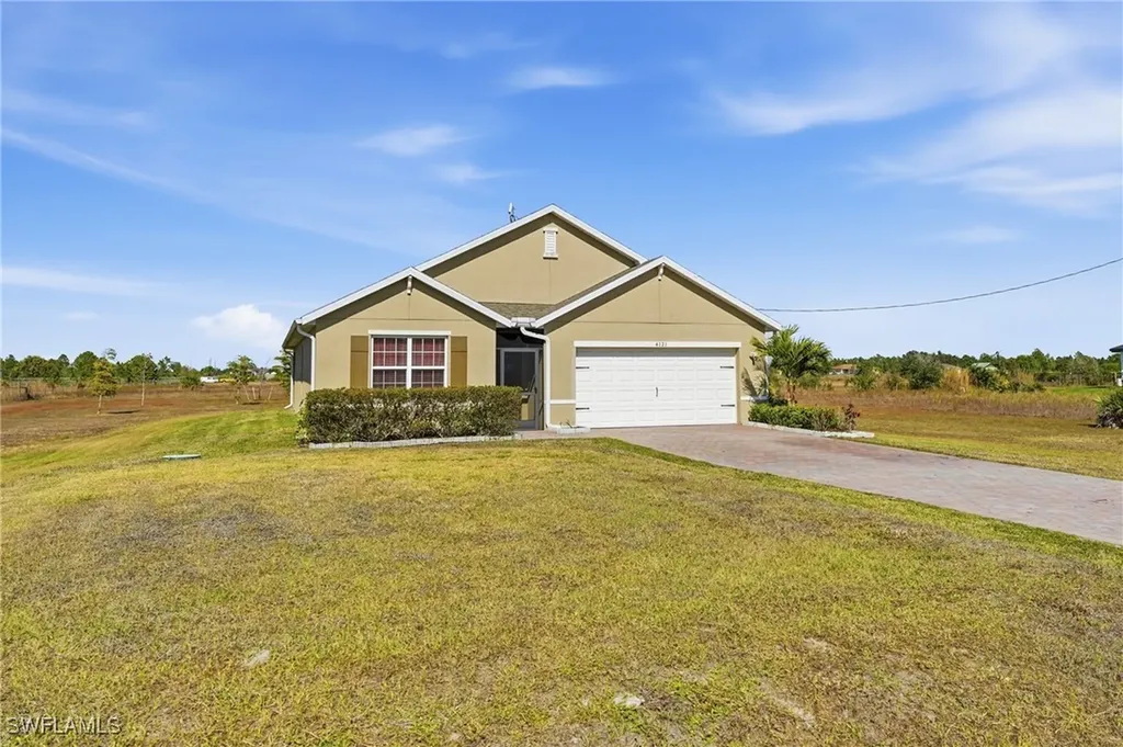 4121 68th Avenue NE Naples FL 34120